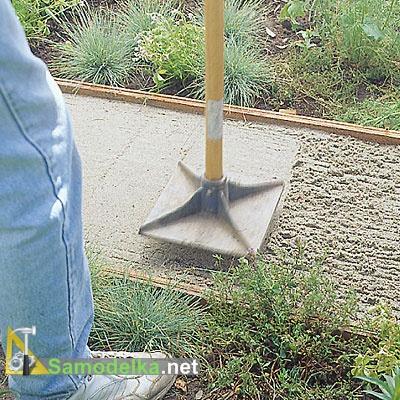 Светящаяся в темноте дорожка